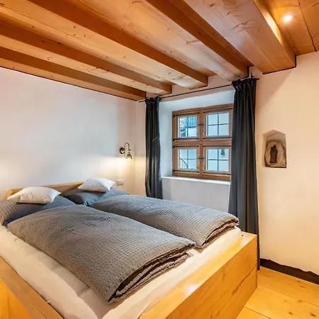 Zwiefirst Apartment