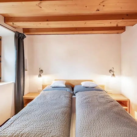 Zwiefirst Appartement